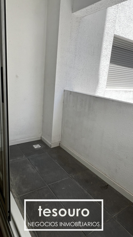 Apartamento ID.3668 -  Venta apartamento de 1 Dormitorio con Garaje en Cordón.