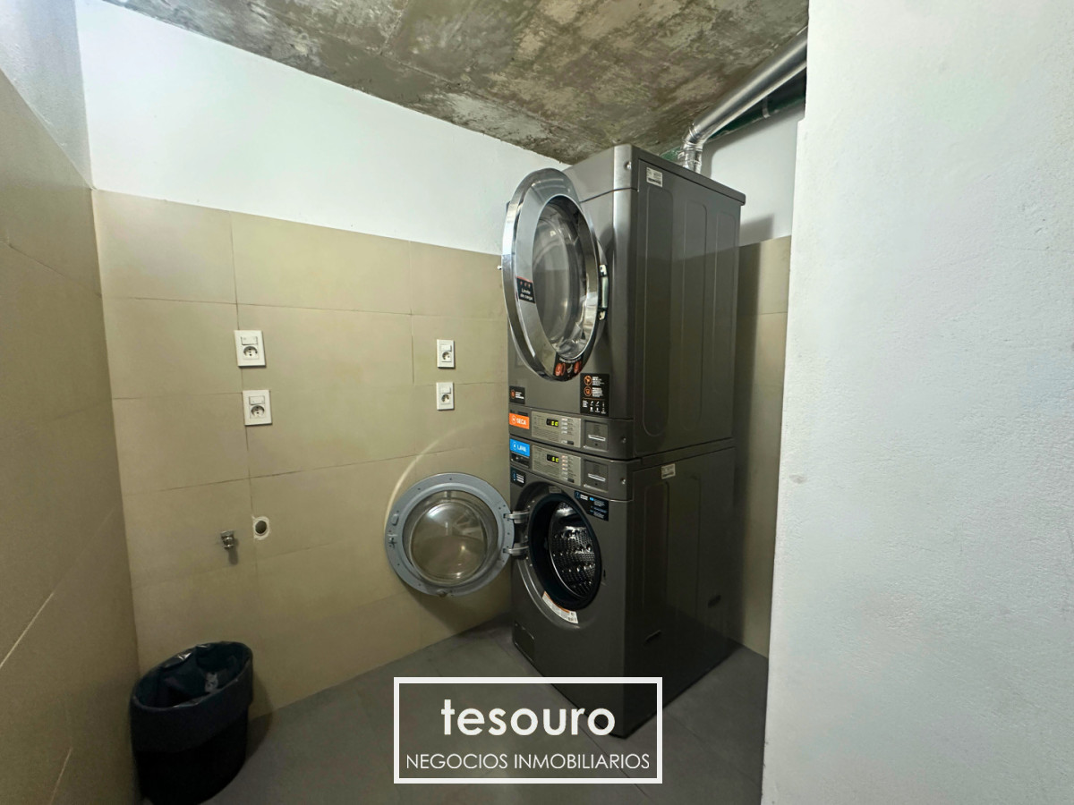 Apartamento ID.5381 - ALQUILER APARTAMENTO PREMIUM CON TERRAZA PARRILLERO Y GARAGE EN POCITOS NUEVO