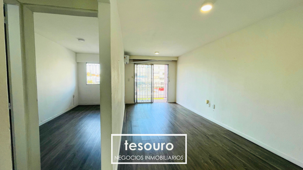 Apartamento ID.4850 - VENTA APARTAMENTO DE 3 DORMITORIOS EN BUCEO SOBRE AV. ITALIA