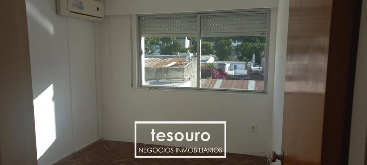 Apartamento ID.4572 - ALQUILER APARTAMENTO DE 2 DORMITORIOS EN POCITOS FRENTE A PLAZA JOSÉ ANTONIO CABRERA