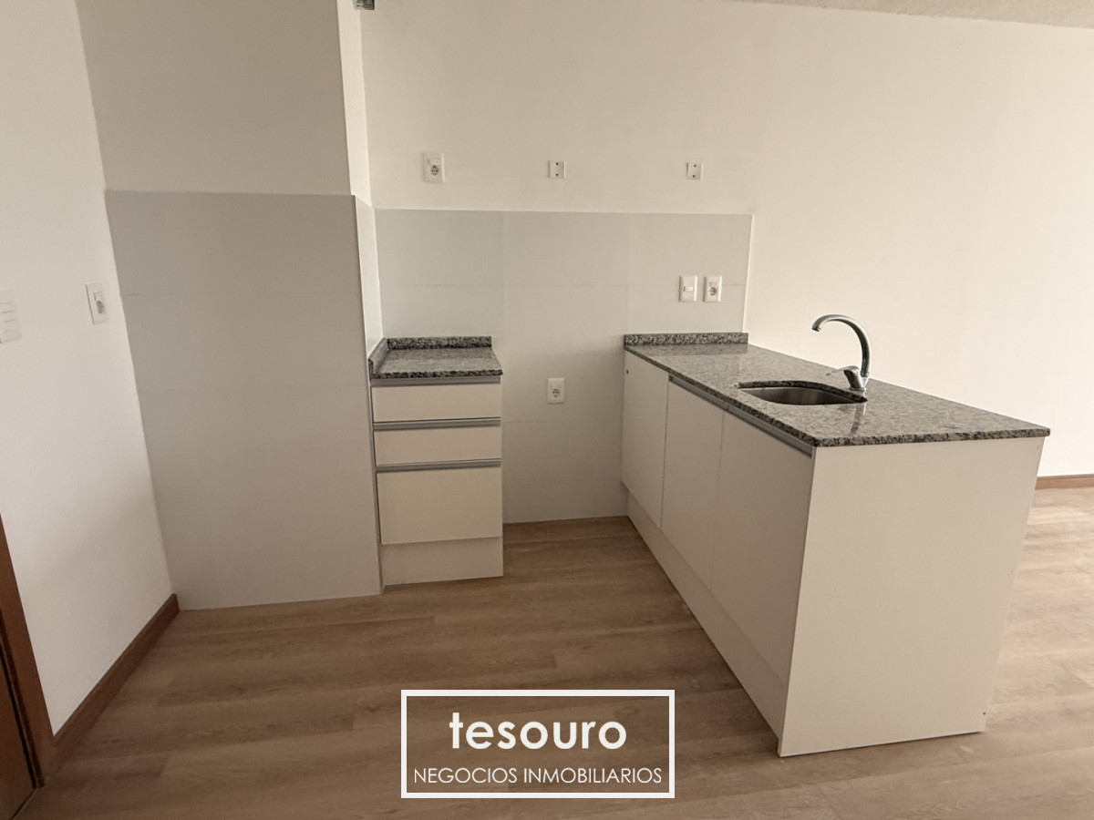 Apartamento ID.5499 - Alquiler Apartamento 1 Dormitorio en Tres Cruces
