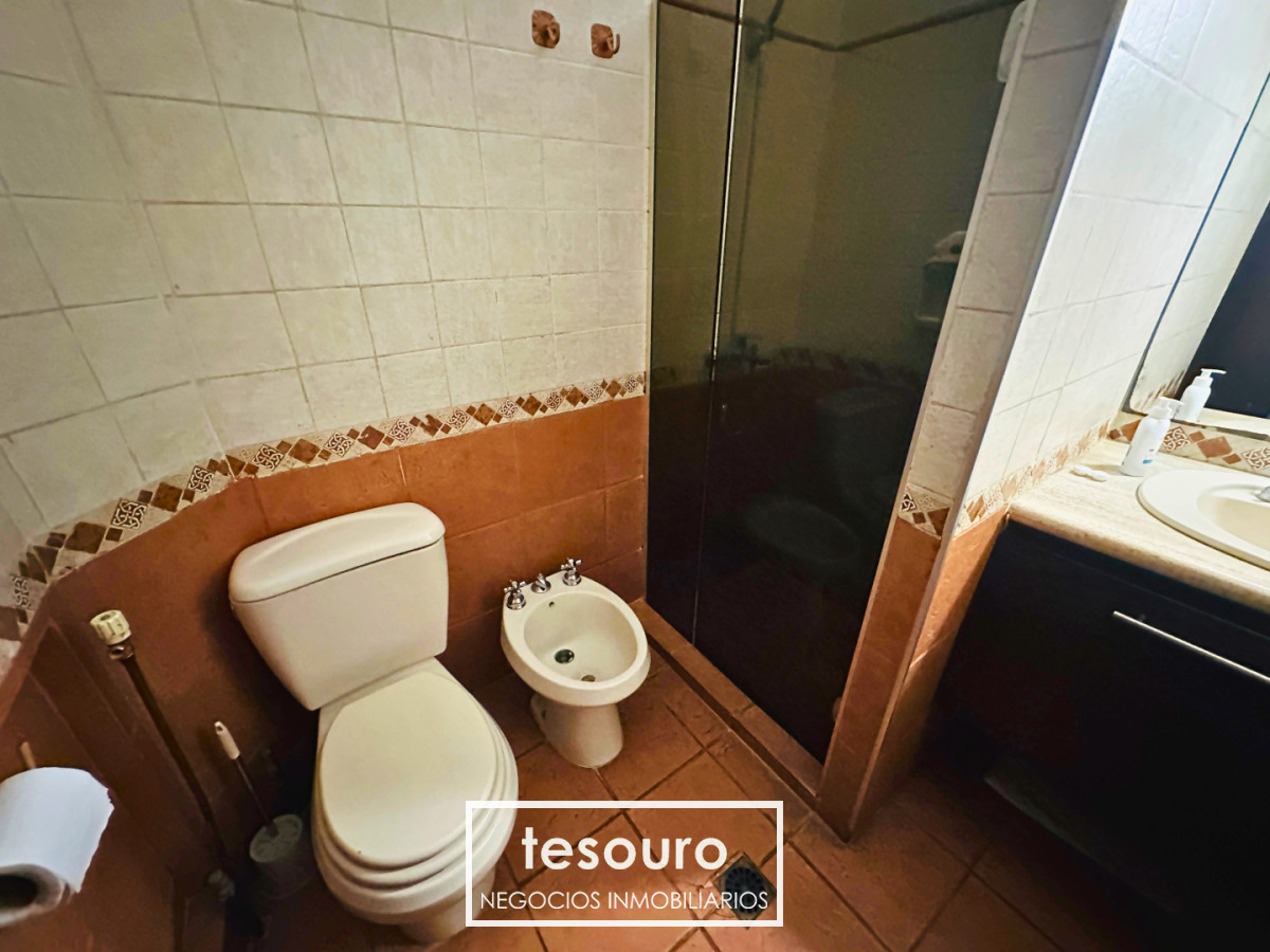 Apartamento ID.5414 - VENTA APARTAMENTO DE 4 DORMITORIOS EN POCITOS