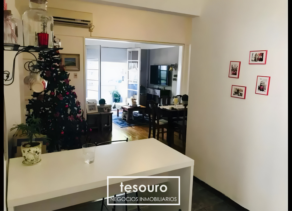 Apartamento ID.4628 - VENTA APARTAMENTO DE 2 DORMITORIOS EN POCITOS CON RENTA