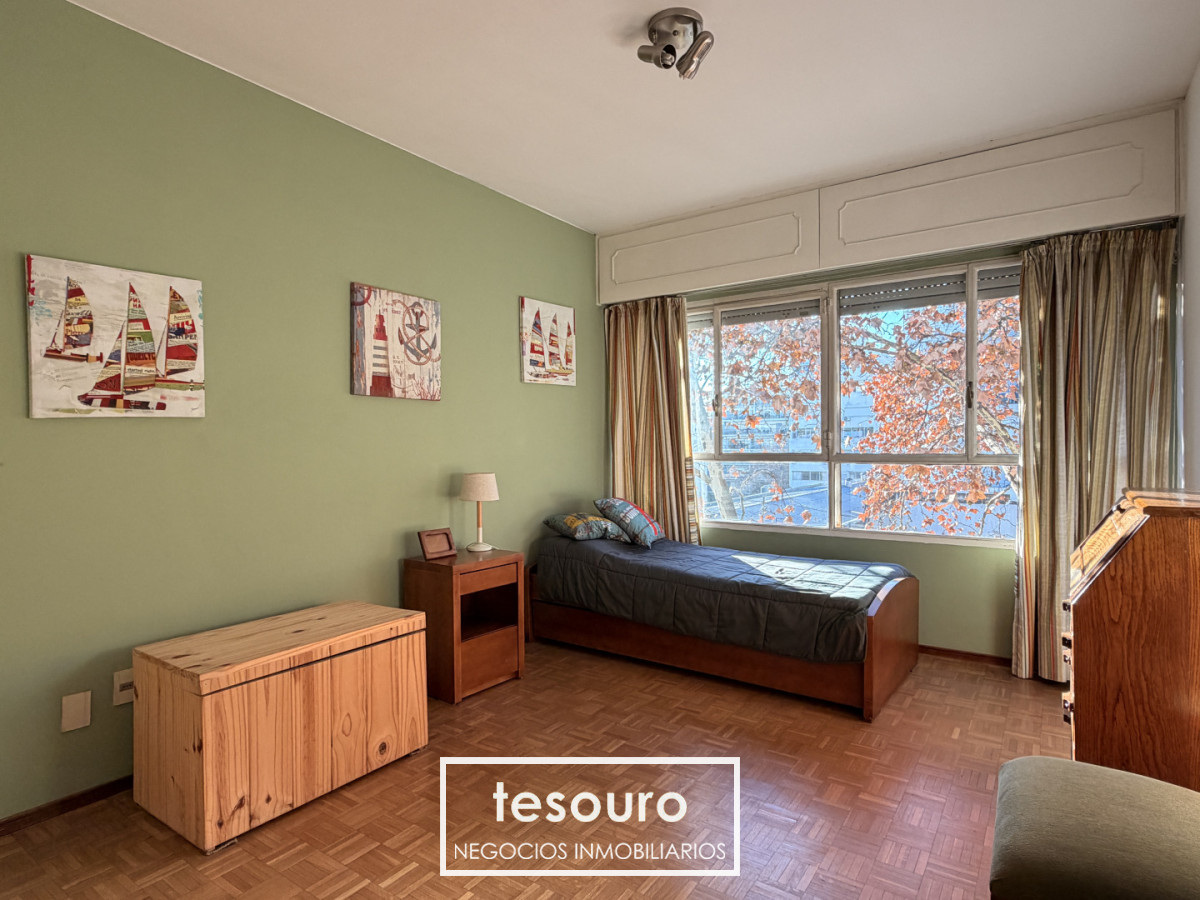 Apartamento ID.5539 - Apartamento en alquiler de 3 dormitorios y servicio en Centro