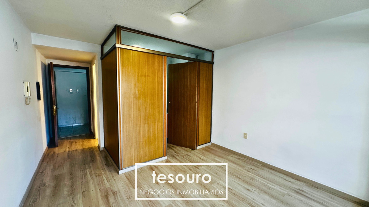 Apartamento ID.4985 - VENTA MONOAMBIENTE CON GARAGE EN CORDÓN