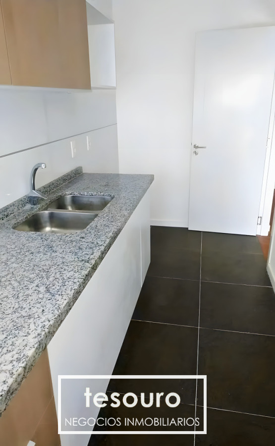 Apartamento ID.5122 - VENTA APARTAMENTO DE 2 DORMITORIOS EN CORDÓN CON RENTA