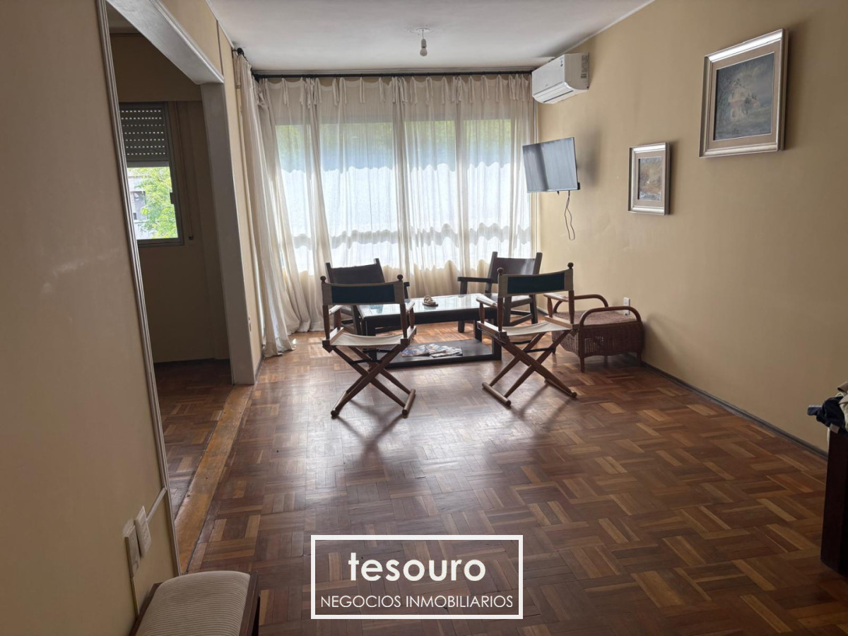 Apartamento ID.5415 - ALQUILER APARTAMENTO DE 2 DORMITORIOS AMOBLADO EN POCITOS 