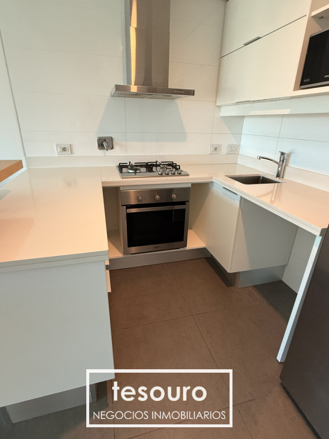 Apartamento ID.2884 - Alquiler de apartamento de 2 dormitorios en Puerto del Buceo