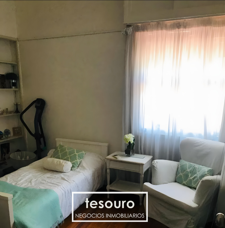 Apartamento ID.4628 - VENTA APARTAMENTO DE 2 DORMITORIOS EN POCITOS CON RENTA