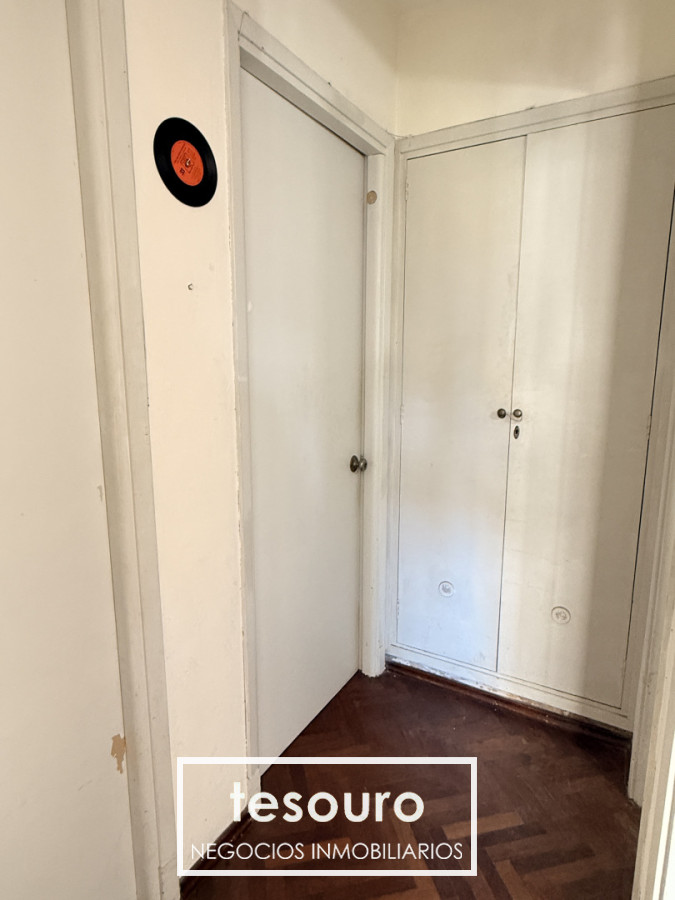 Apartamento ID.5449 - Venta de apartamento de 2 dormitorios en Palermo.
