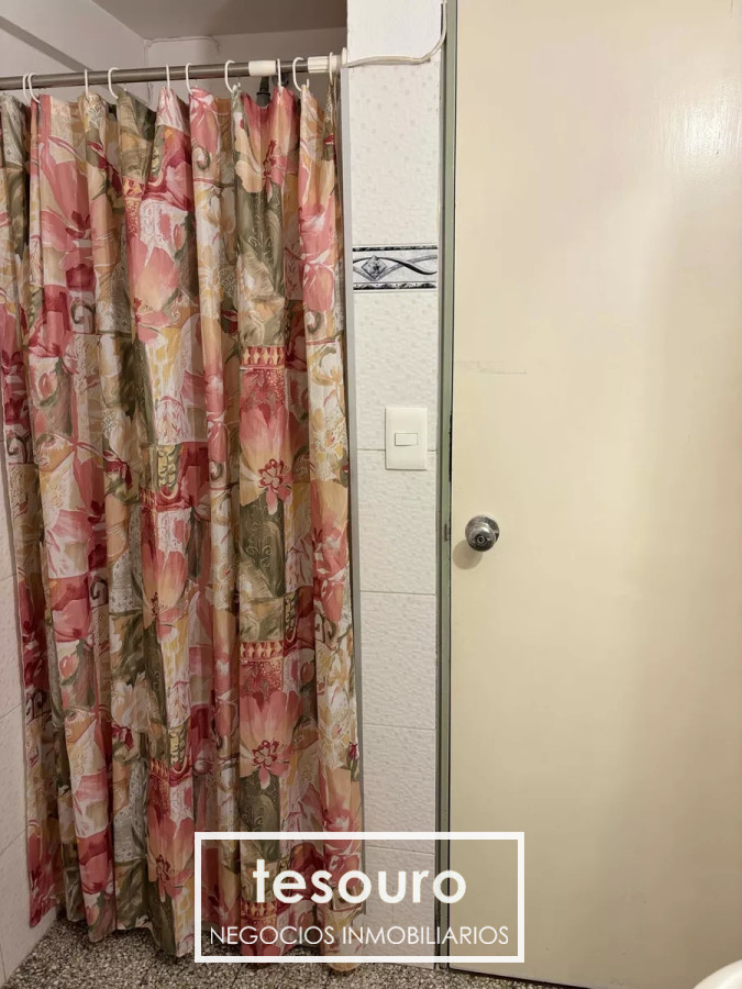 Apartamento ID.4204 - Venta Apartamento de 2 dormitorios en Centro