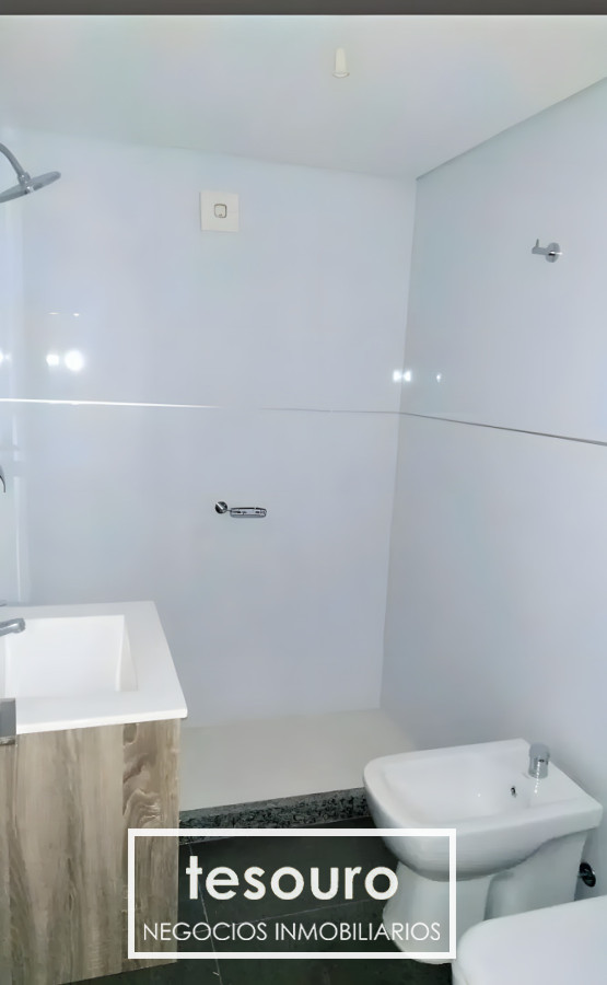 Apartamento ID.5122 - VENTA APARTAMENTO DE 2 DORMITORIOS EN CORDÓN CON RENTA