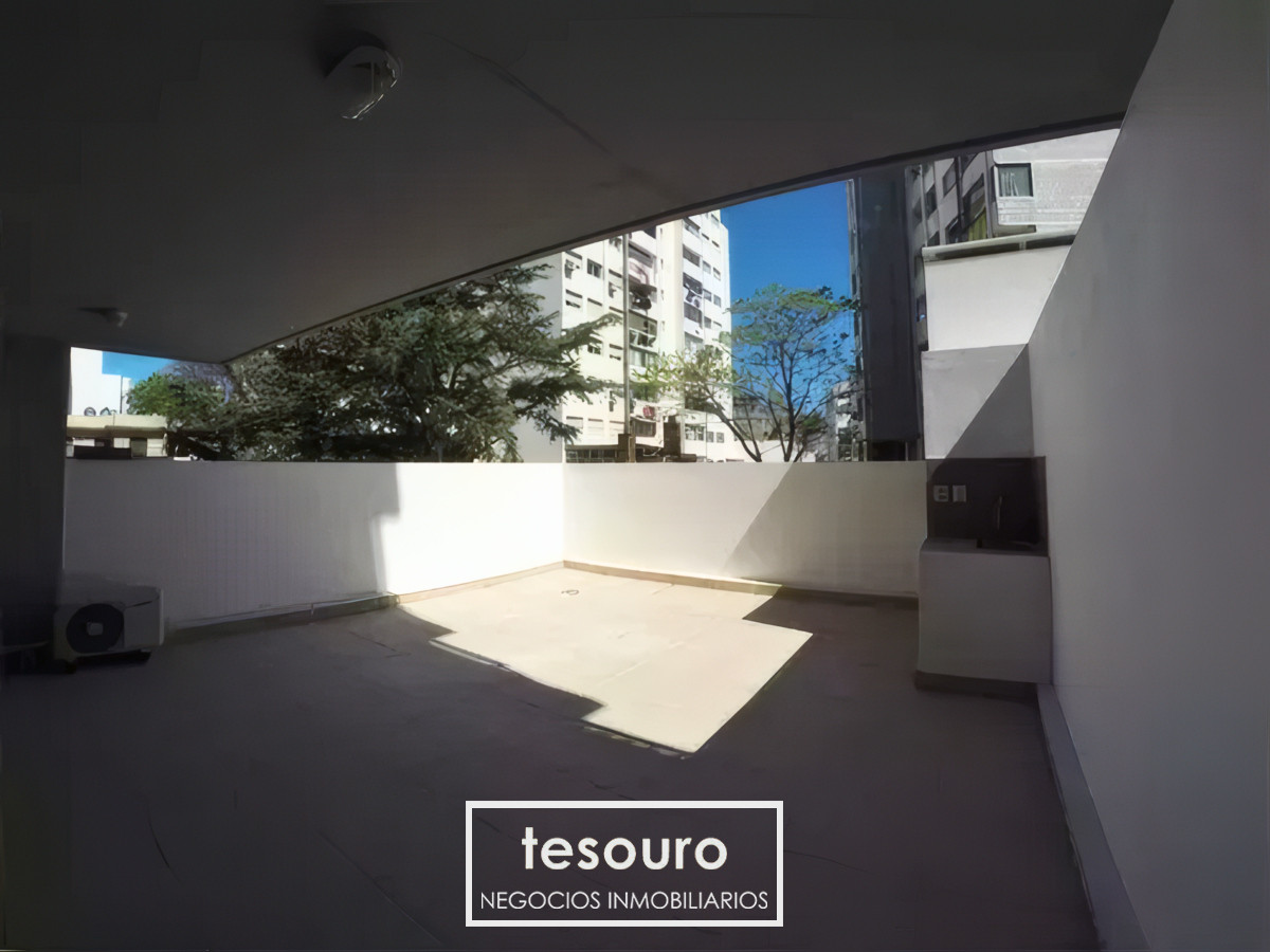 Apartamento ID.4609 - ALQUILER APARTAMENTO DE 1 DORMITORIO EN POCITOS CON GRAN PATIO
