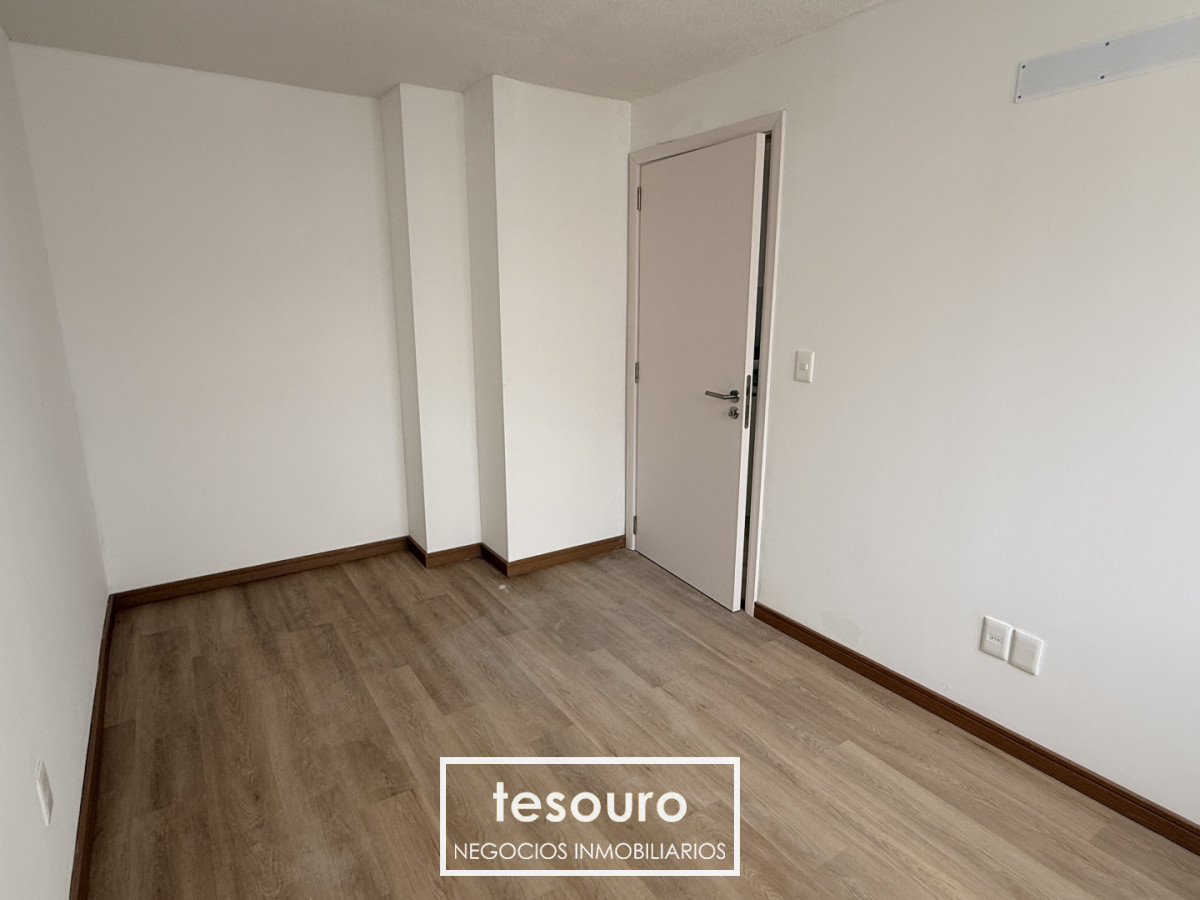 Apartamento ID.5499 - Alquiler Apartamento 1 Dormitorio en Tres Cruces