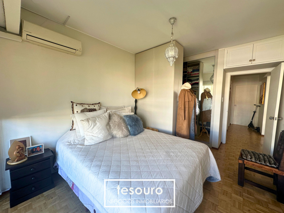 Apartamento ID.5442 - VENTA APARTAMENTO DE 3 DORMITORIOS EN POCITOS A METROS DE LA RAMBLA