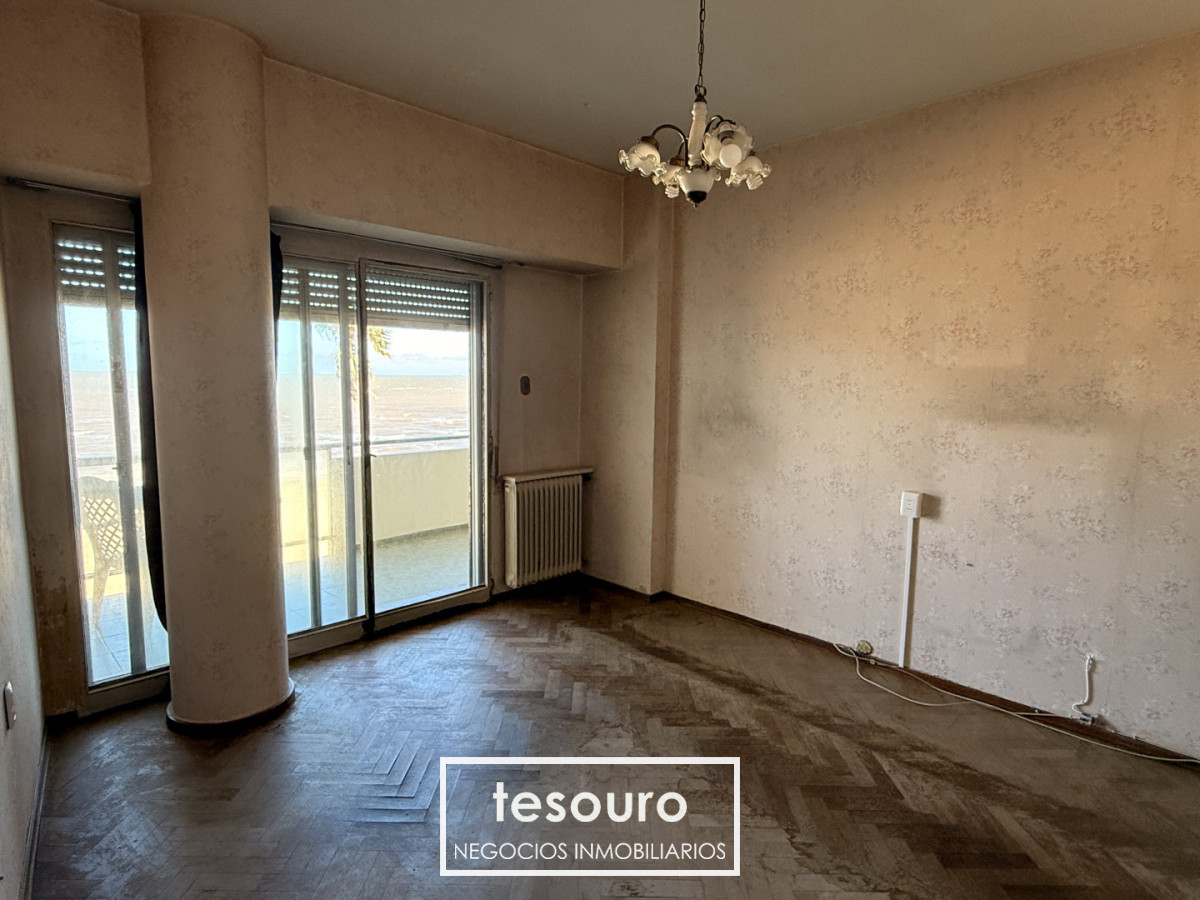 Apartamento ID.5450 - Venta de apartamento 2 dormitorios y servicio en Pocitos