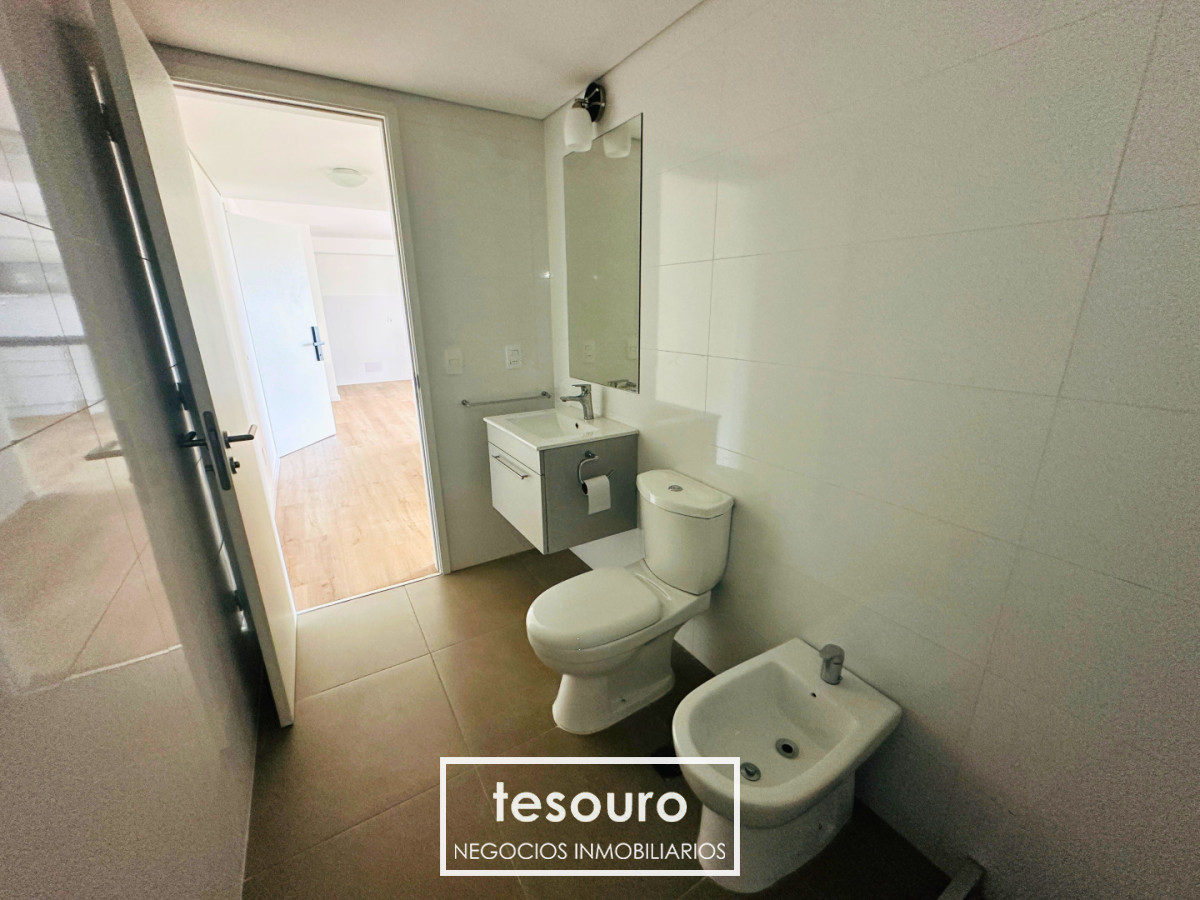 Apartamento ID.5308 - VENTA APARTAMENTO DE 2 DORMITORIOS EN CENTRO