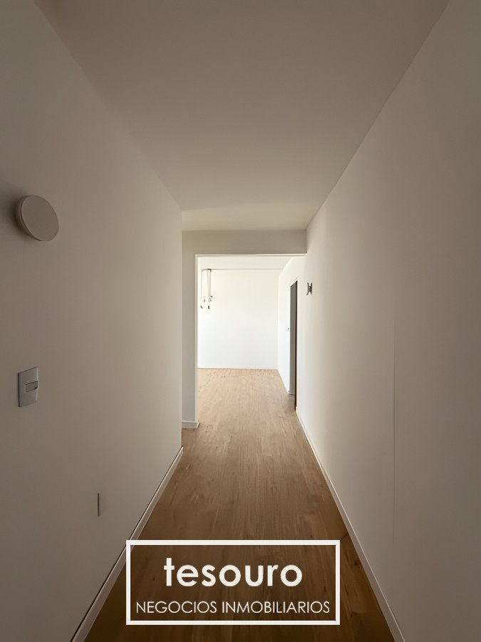 Apartamento ID.4854 - ALQUILER APARTAMENTO DE 2 DORMITORIOS EN PUERTO BUCEO EDIFICIO PANAMERICANO