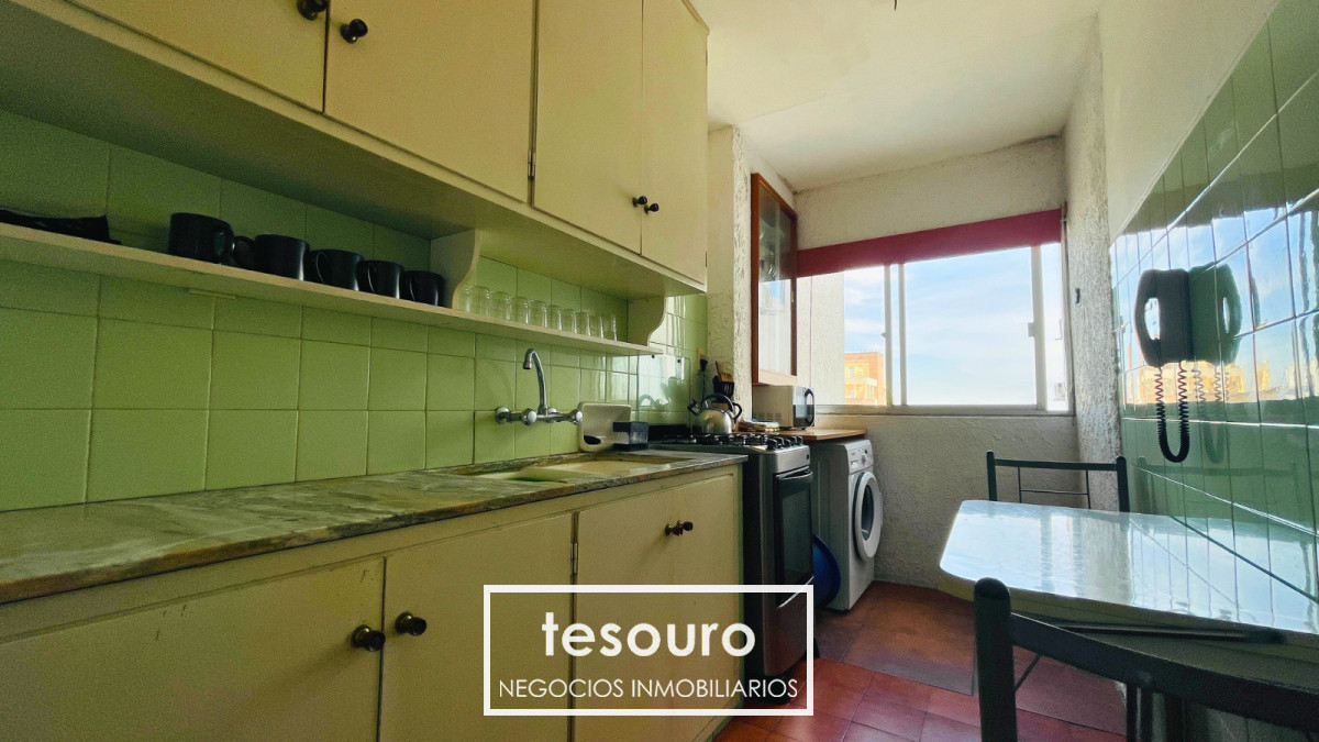 Apartamento ID.4824 - ALQUILER PENTHOUSE DUPLEX DE 3 DORMITORIOS EN POCITOS CON GRAN TERRAZA Y VISTA A LA CIUDAD