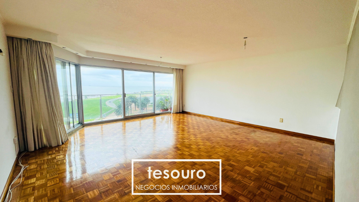Apartamento ID.4951 - VENTA APARTAMENTO DE 4 DORMITORIOS EN RAMBLA PUNTA CARRETAS