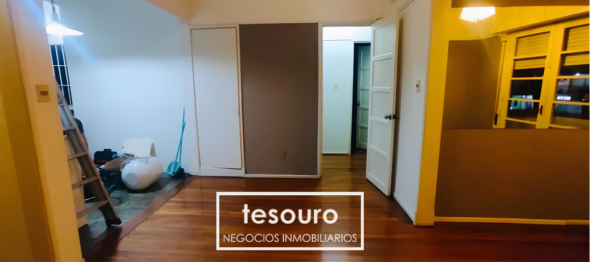 Apartamento ID.4628 - VENTA APARTAMENTO DE 2 DORMITORIOS EN POCITOS CON RENTA