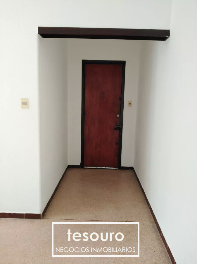 Apartamento ID.4196 - Venta Apartamento de 2 Dormitorios Con renta en Buceo