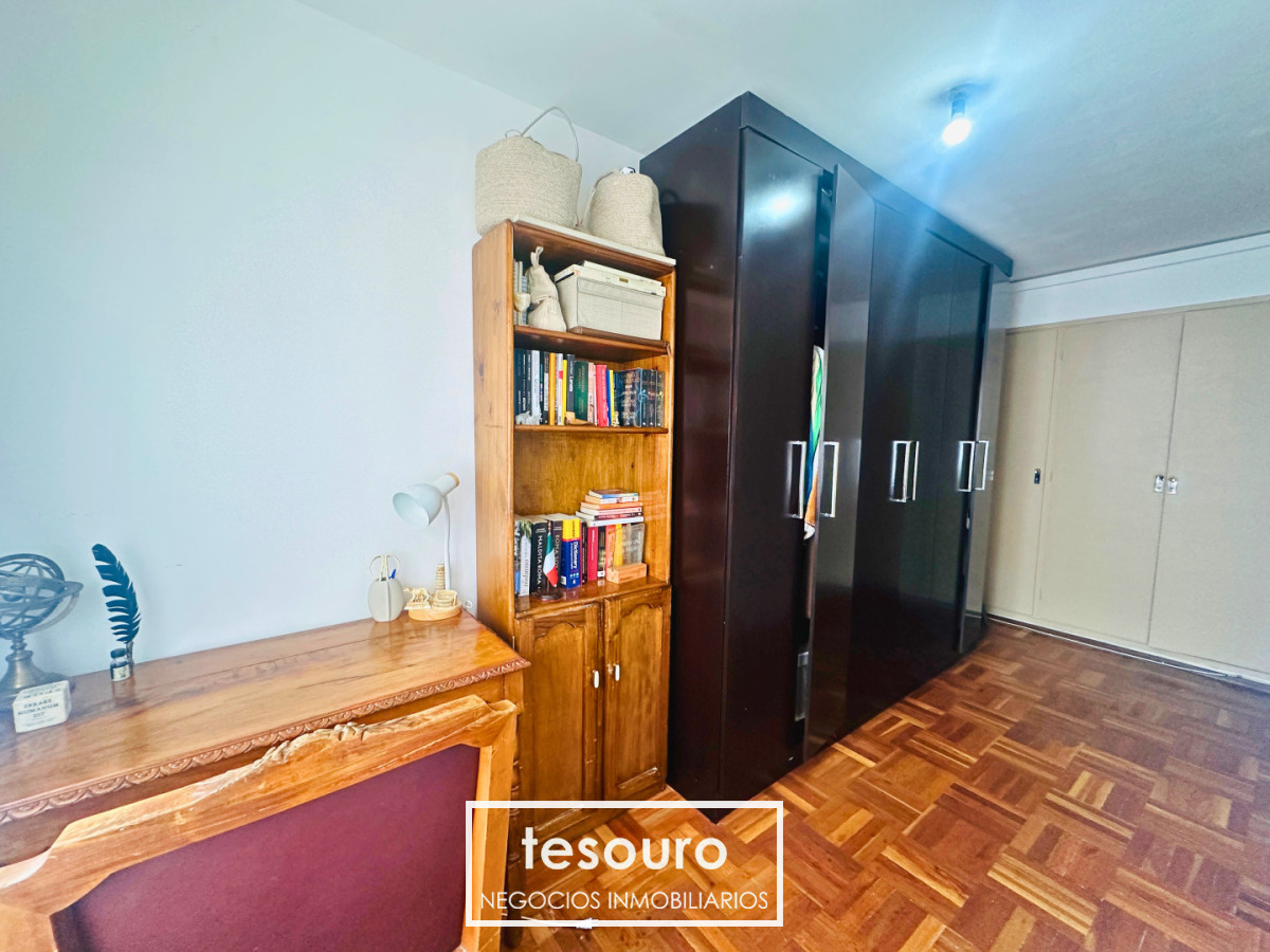 Apartamento ID.5440 - VENTA APARTAMENTO DE 3 DORMITORIOS EN POCITOS PRÓXIMO A LA RAMBLA