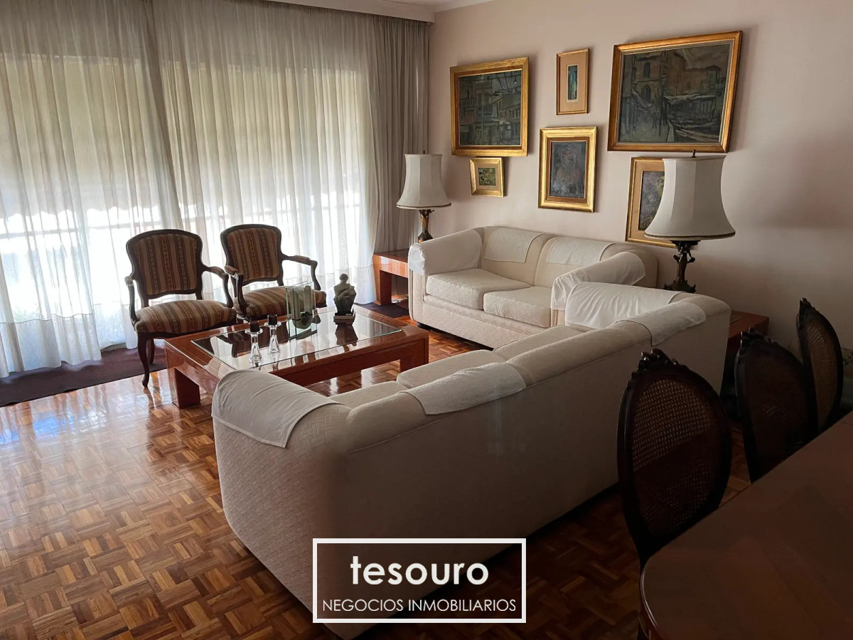 Apartamento ID.4653 - VENTA APARTAMENTO DE 3 DORMITORIOS EN POCITOS PRÓXIMO A LA RAMBLA
