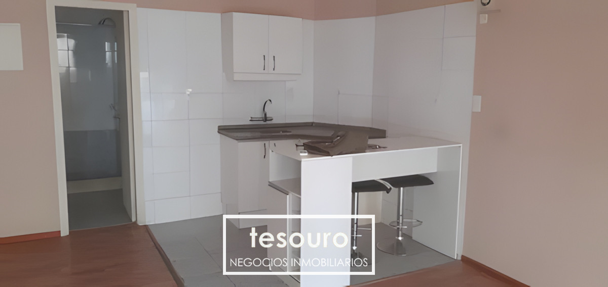 Apartamento ID.4885 - VENTA MONOAMBIENTE EN POCITOS BV. ESPAÑA Y BERRO