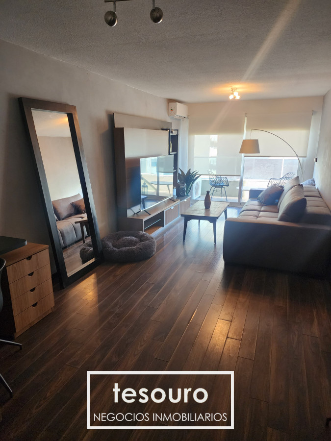 Apartamento ID.4702 - Venta de apartamento 2 dormitorios y gje en Pocitos.