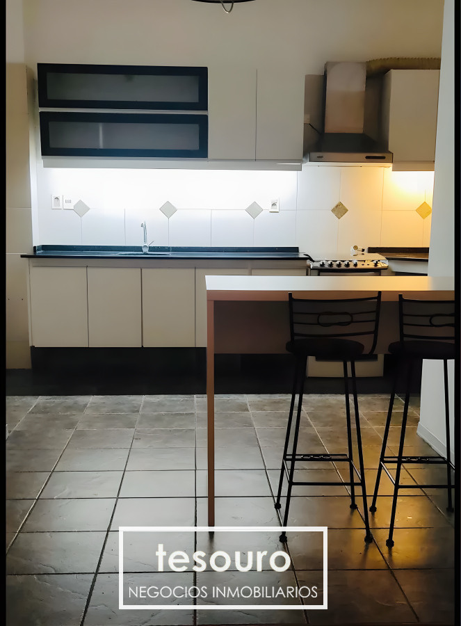 Apartamento ID.4628 - VENTA APARTAMENTO DE 2 DORMITORIOS EN POCITOS CON RENTA