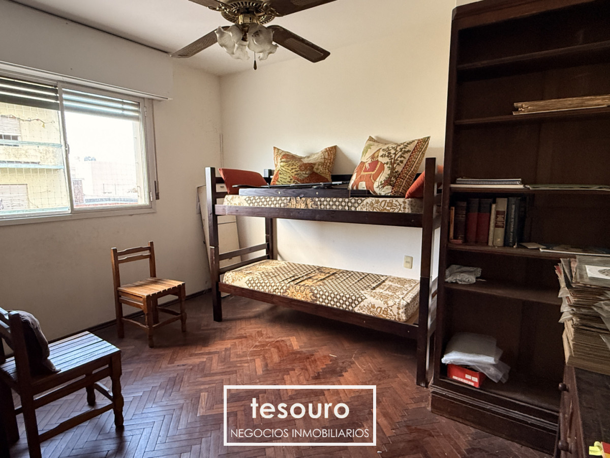 Apartamento ID.5449 - Venta de apartamento de 2 dormitorios en Palermo.