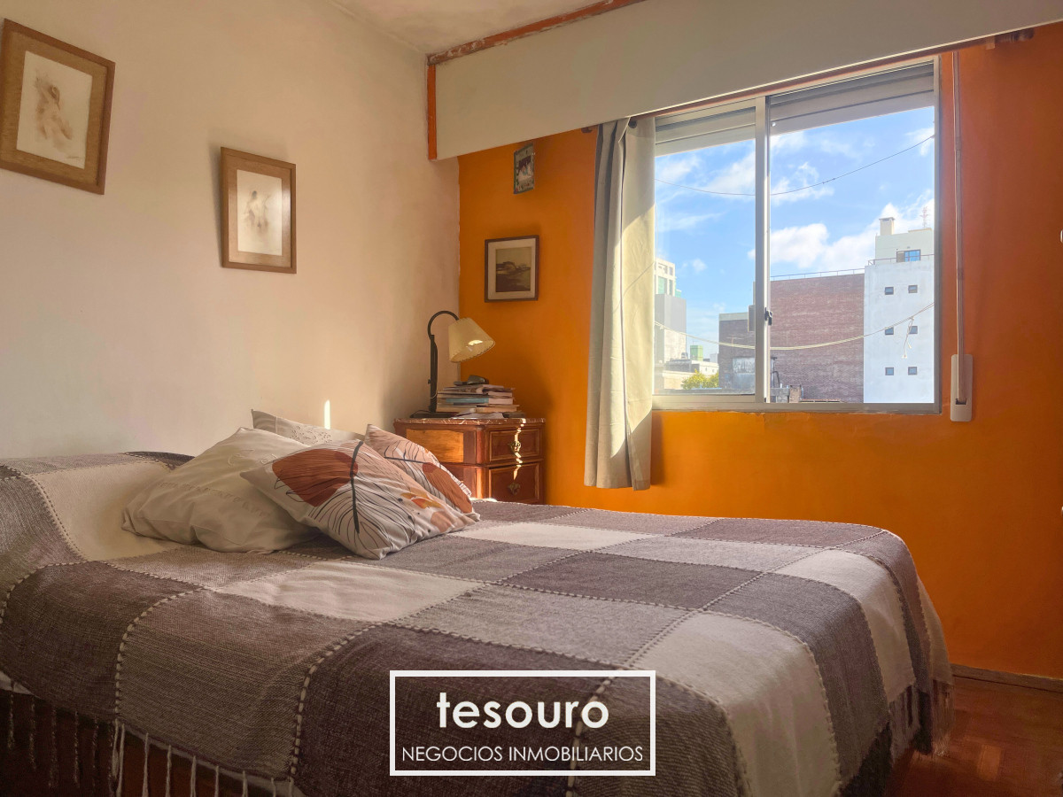 Apartamento ID.4666 - VENTA APARTAMENTO DE 2 DORMITORIOS EN CENTRO CON VISTA AL MAR