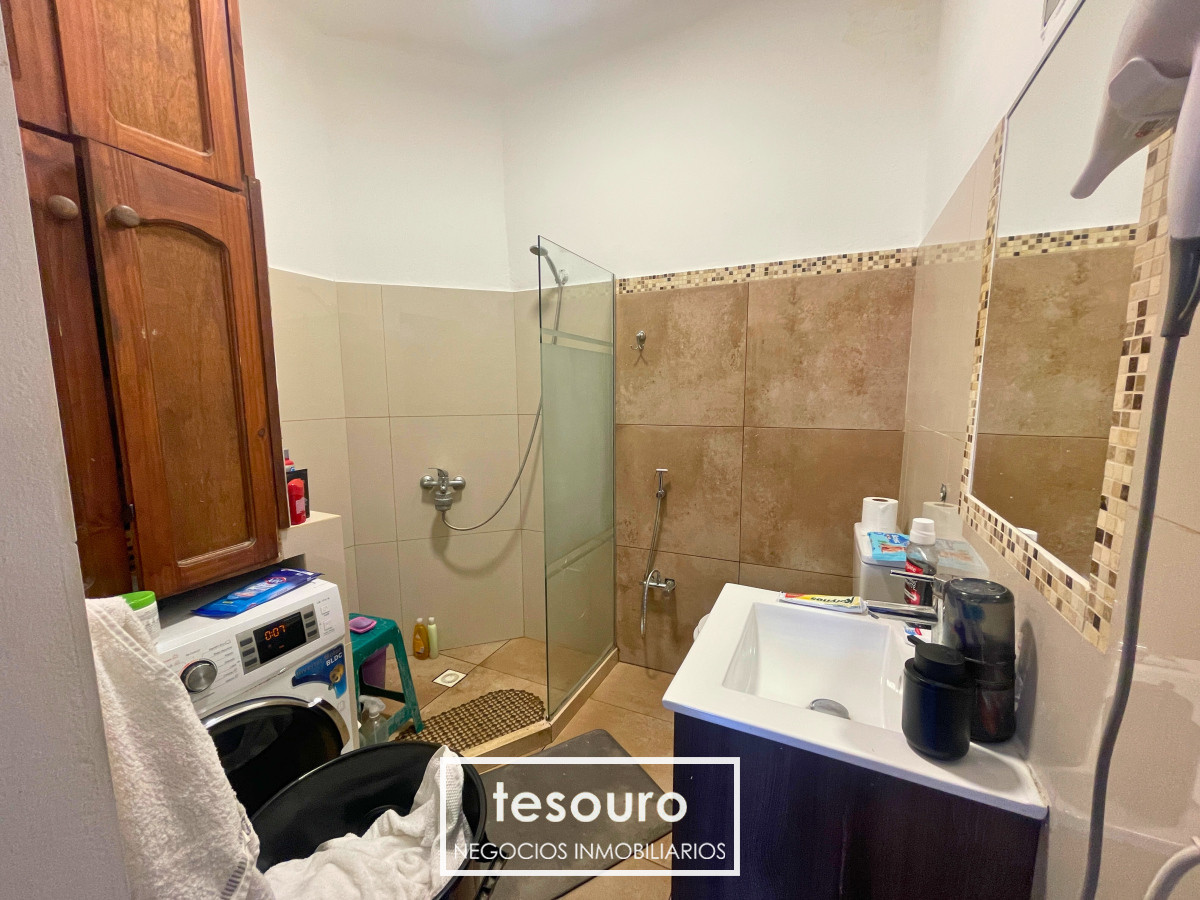 Apartamento ID.4672 - VENTA APARTAMENTO DE 2 DORMITORIOS EN BRAZO ORIENTAL CON AZOTEA DE USO EXCLUSIVO