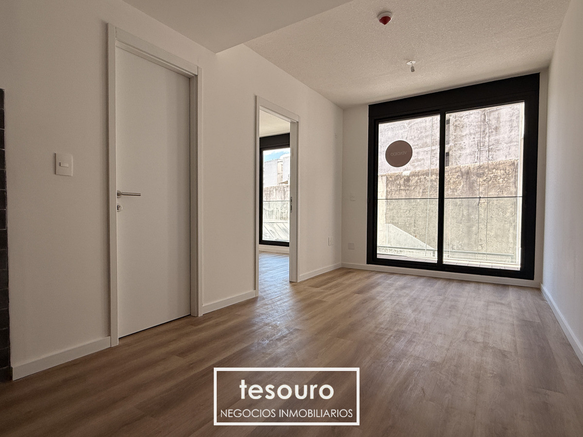 Apartamento ID.5112 - Alquiler Apartamento 1 Dormitorio en Tres Cruces