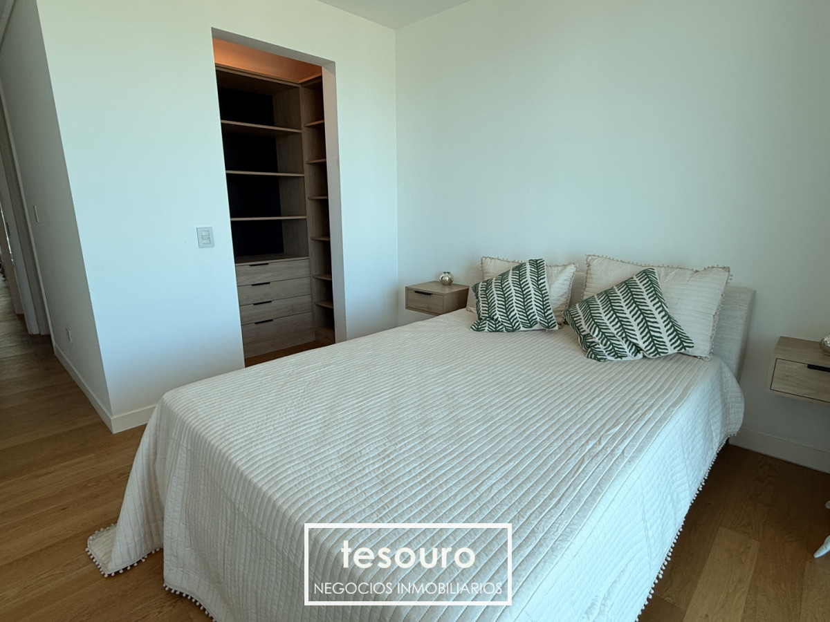 Apartamento ID.2884 - Alquiler de apartamento de 2 dormitorios en Puerto del Buceo