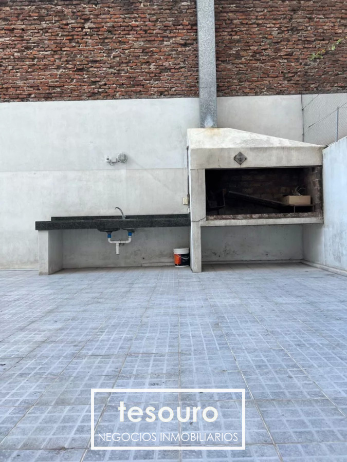 Apartamento ID.4216 - Venta Apartamento de 2 Dormitorios En Cordón Con renta 