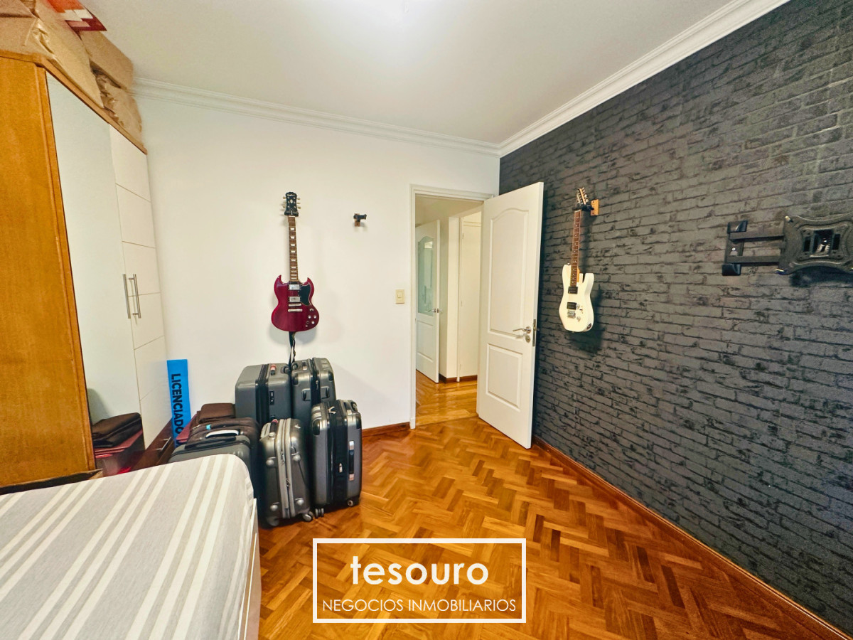 Apartamento ID.5681 - ALQUILER APARTAMENTO DE 3 DORMITORIOS Y SERVICIO EN POCITOS