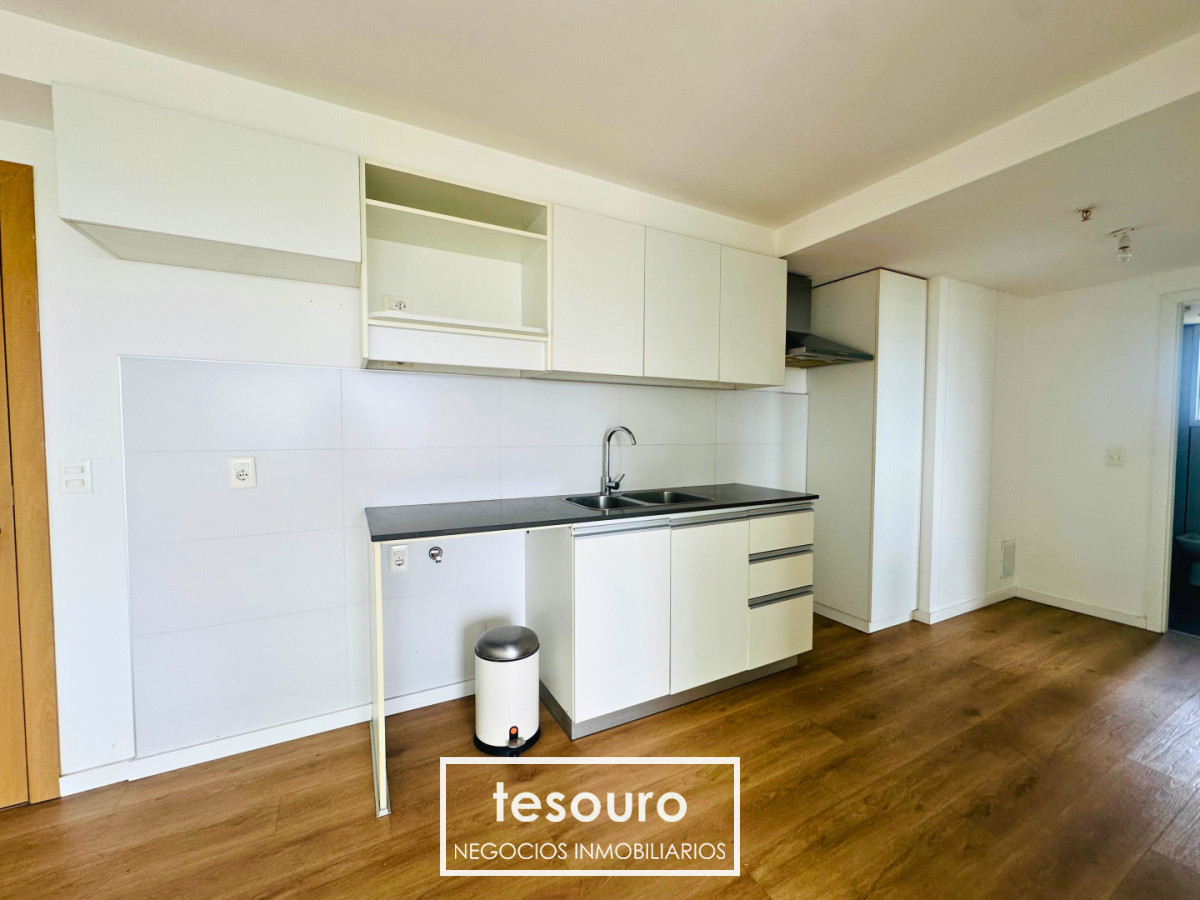 Apartamento ID.2892 - Alquiler Penthouse 2 Dormitorios y Garaje en Malvin