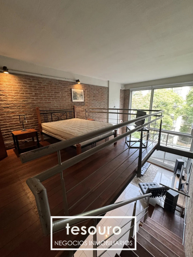 Apartamento ID.5434 - ALQUILER LOFT DÚPLEX DE 1 DORMITORIO EN PUNTA CARRETAS