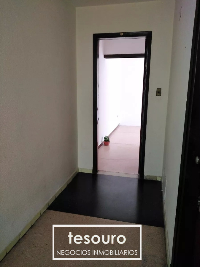 Apartamento ID.4196 - Venta Apartamento de 2 Dormitorios Con renta en Buceo