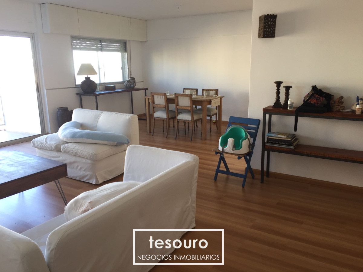 Apartamento ID.4648 - Alquiler Apartamento 3 dormitorios y servicio en Punta Carretas