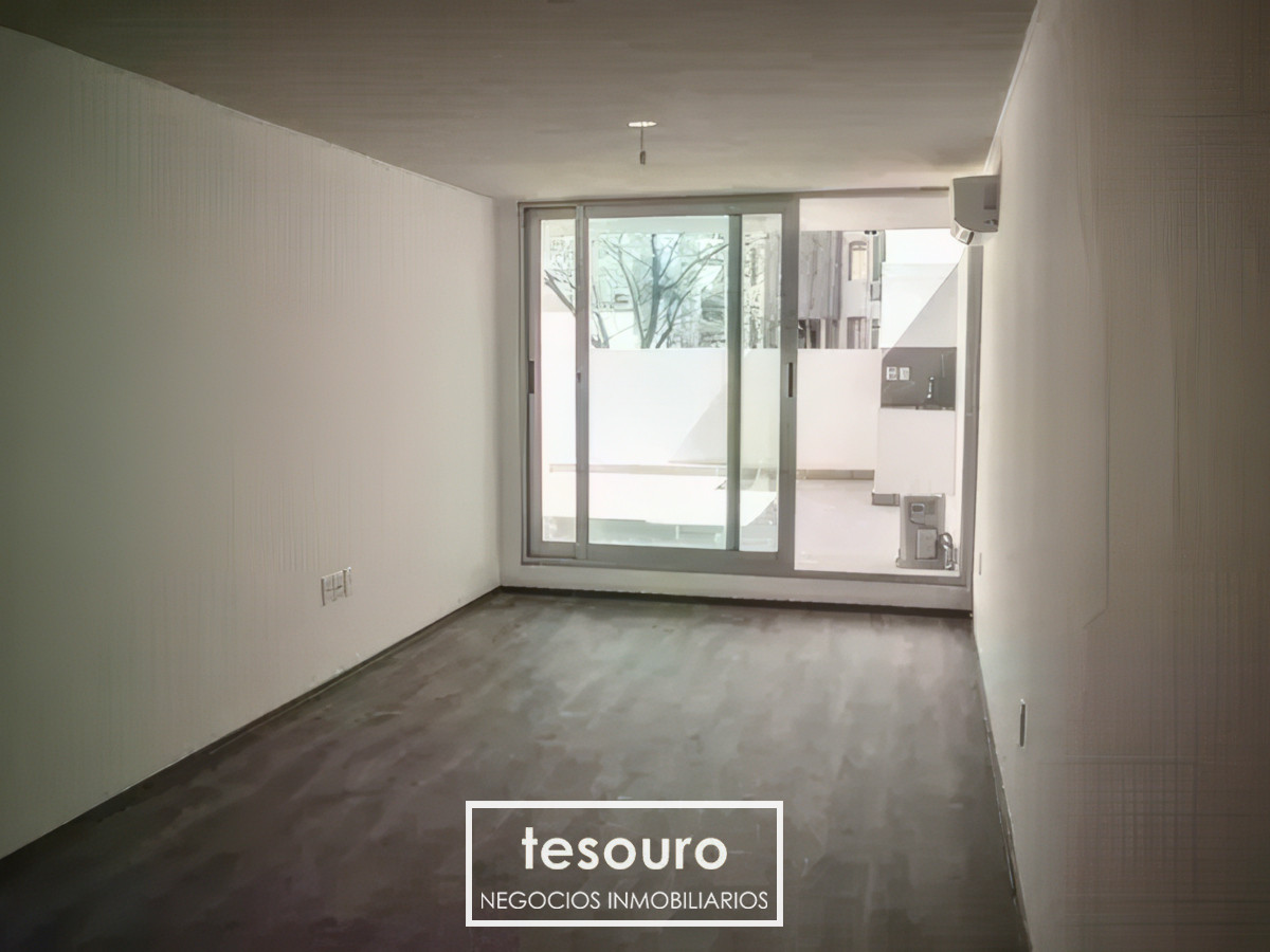 Apartamento ID.4609 - ALQUILER APARTAMENTO DE 1 DORMITORIO EN POCITOS CON GRAN PATIO