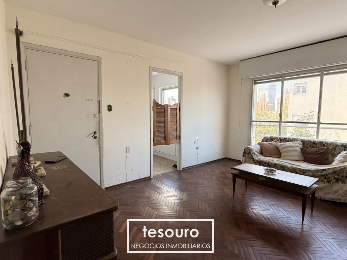 Apartamento ID.5449 - Venta de apartamento de 2 dormitorios en Palermo.