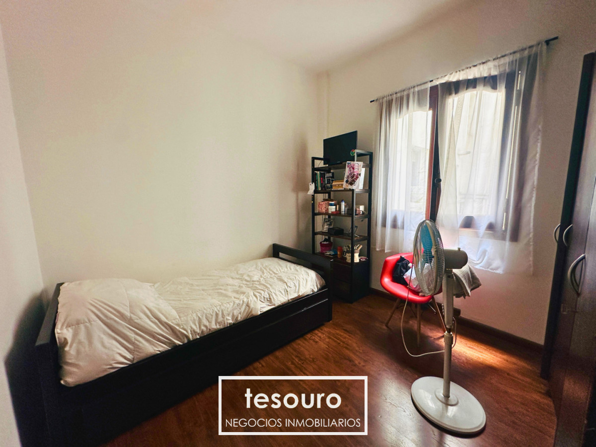 Apartamento ID.5414 - VENTA APARTAMENTO DE 4 DORMITORIOS EN POCITOS