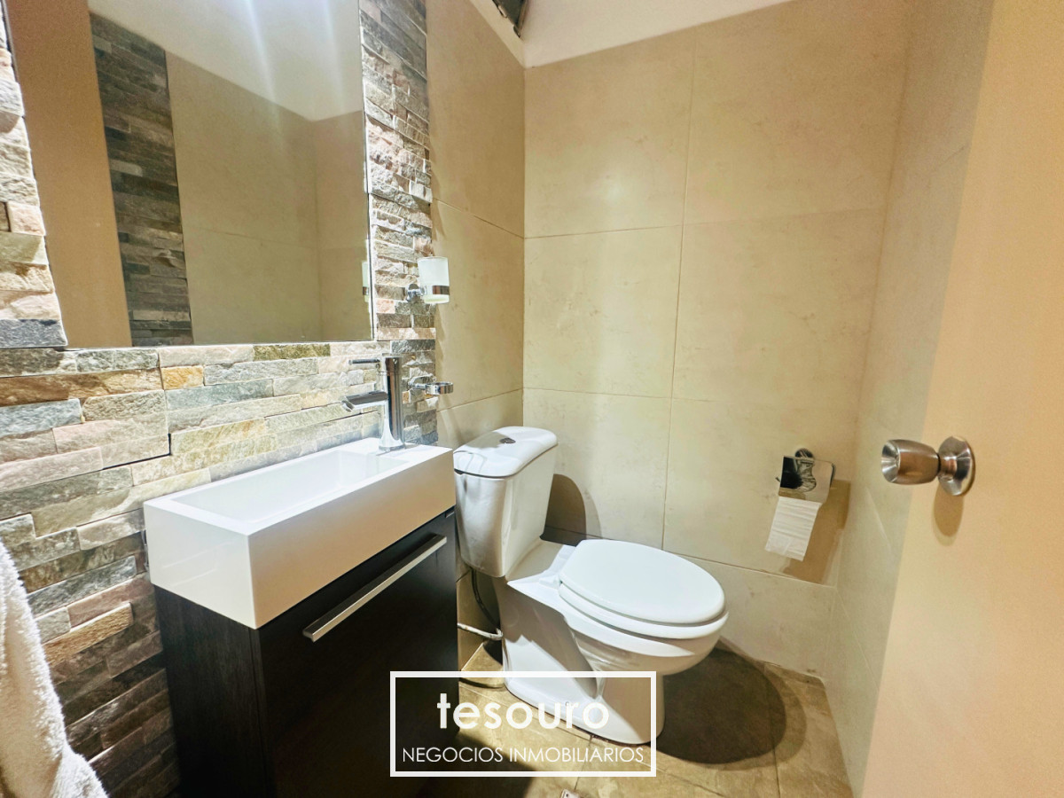 Apartamento ID.5440 - VENTA APARTAMENTO DE 3 DORMITORIOS EN POCITOS PRÓXIMO A LA RAMBLA