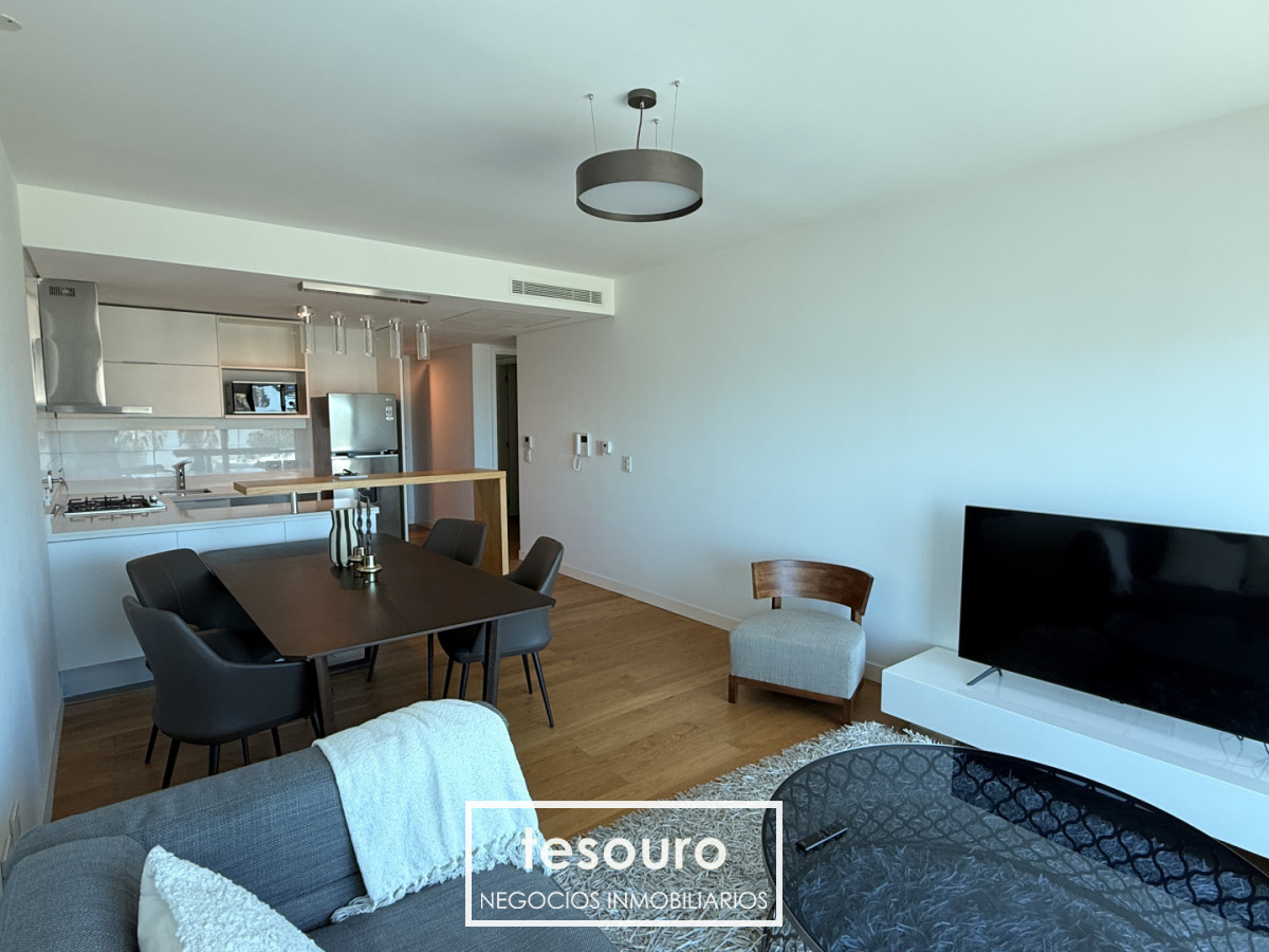 Apartamento ID.2884 - Alquiler de apartamento de 2 dormitorios en Puerto del Buceo