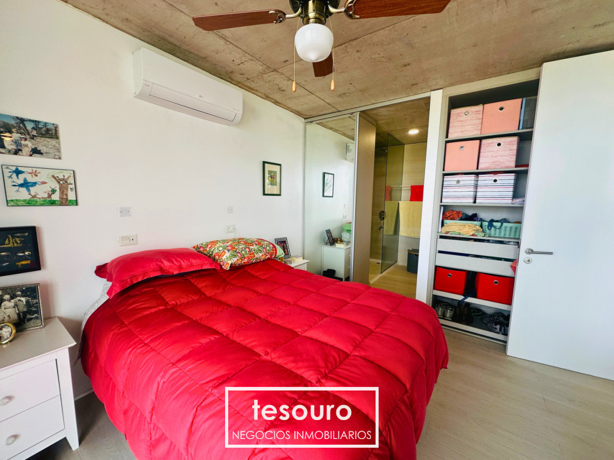 Apartamento ID.5483 - VENTA APARTAMENTO 1 DORMITORIO CON VISTA AL MAR 
