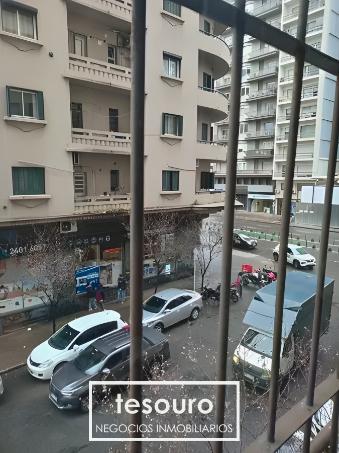 Apartamento ID.4986 - VENTA APARTAMENTO DE 2 DORMITORIOS EN CORDON SOBRE 18 DE JULIO