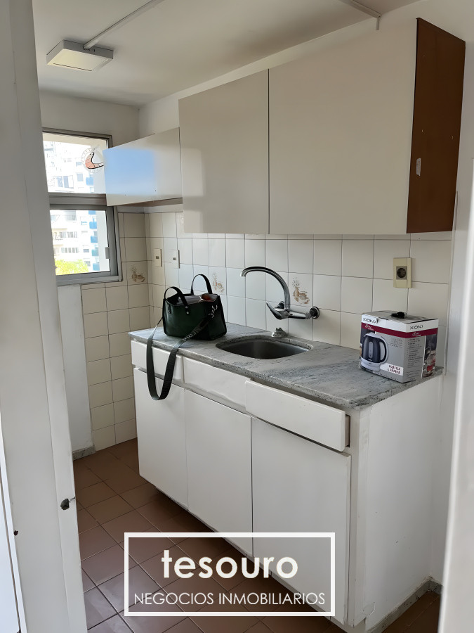 Apartamento ID.4864 - VENTA APARTAMENTO DE 1 DORMITORIO CON RENTA EN  PUNTA CARRETAS